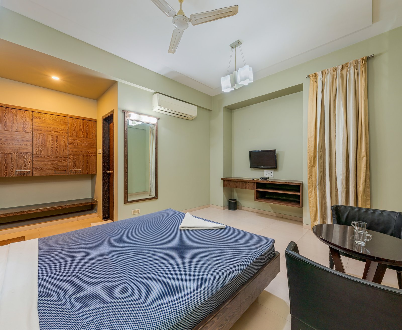 Grand Executive Deluxe Room at Hotel Krishna International