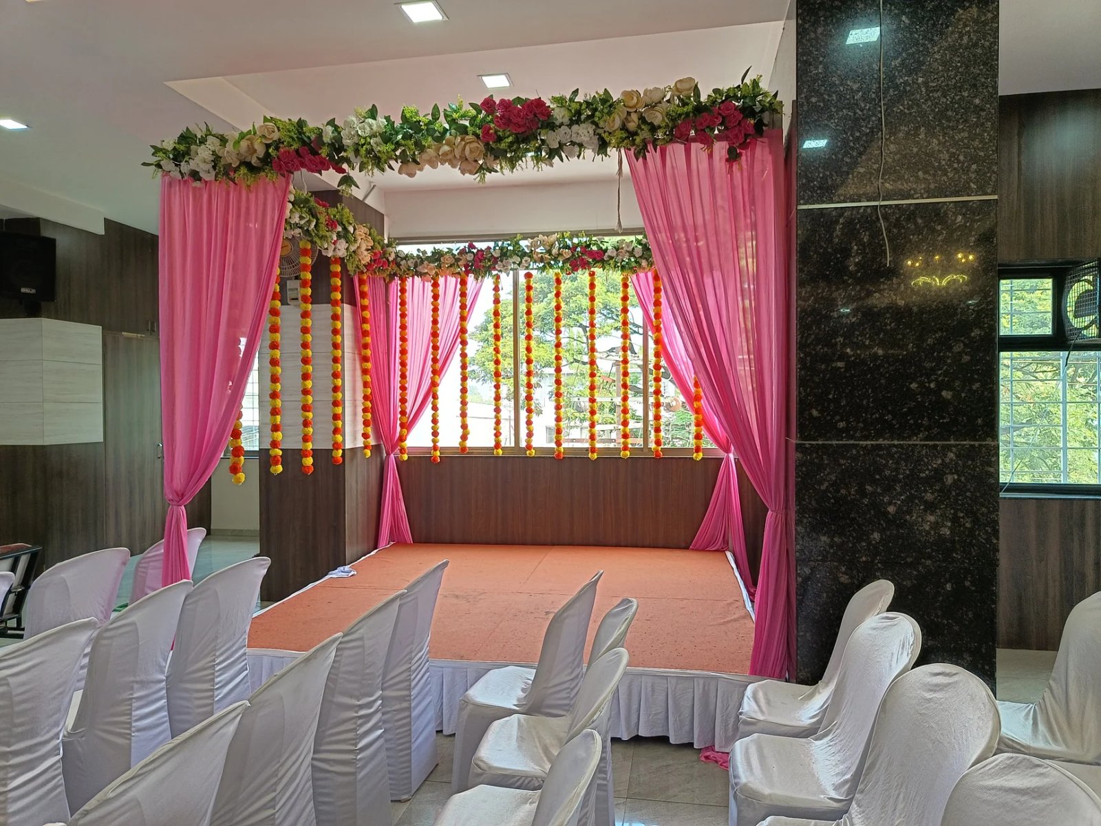 Decorative stage setup
